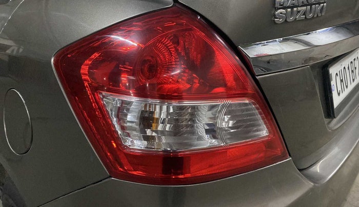 2015 Maruti Swift Dzire VXI (O), Petrol, Manual, 44,778 km, Left tail light - Minor scratches