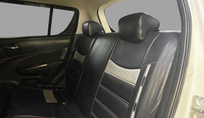 2015 Maruti Swift VXI, Petrol, Manual, 53,167 km, Right Side Rear Door Cabin