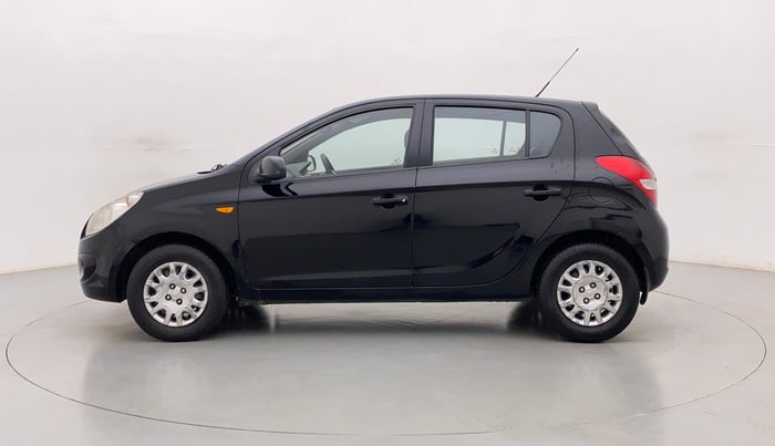 2011 Hyundai i20 MAGNA (O) 1.2, Petrol, Manual, 1,23,252 km, Left Side