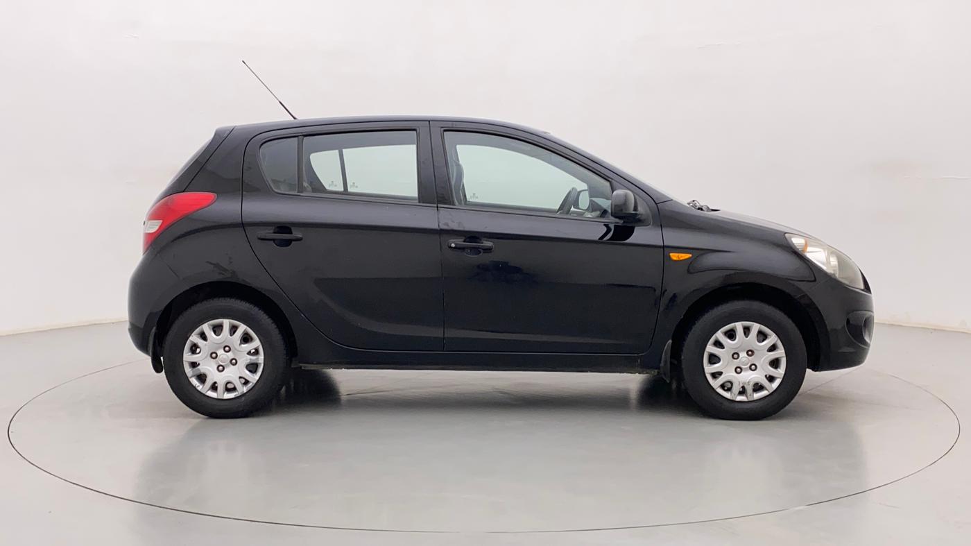 2011 Hyundai i20 MAGNA (O) 1.2, Petrol, Manual, 1,23,252 km, Right Side View
