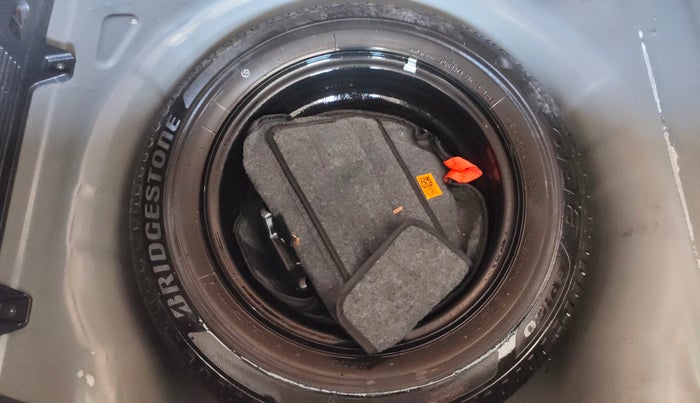 2023 Hyundai NEW I20 ASTA (O) 1.2 AT, Petrol, Automatic, 1,03,006 km, Spare Tyre