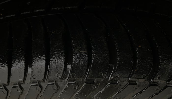 2017 Ford Ecosport TITANIUM 1.5L PETROL, Petrol, Manual, 64,665 km, Right Front Tyre Tread