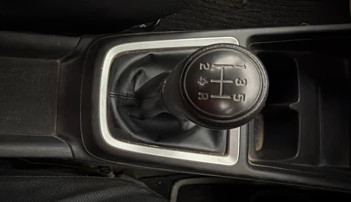 2024 Maruti Swift LXI, Petrol, Manual, 33,170 km, Gear Lever