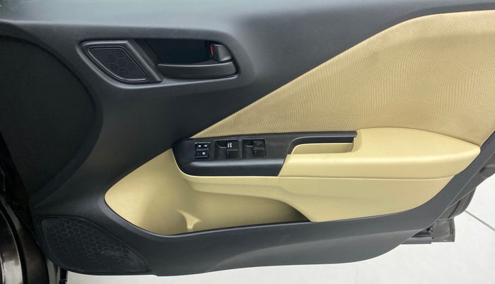 2016 Honda City SV MT PETROL, Petrol, Manual, 77,965 km, Driver Side Door Panels Control