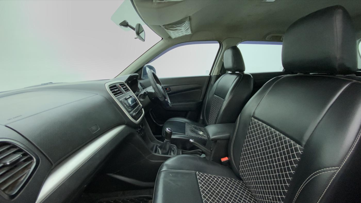 2019 Maruti Vitara Brezza VDI, Diesel, Manual, 83,523 km, Right Side Front Door Cabin