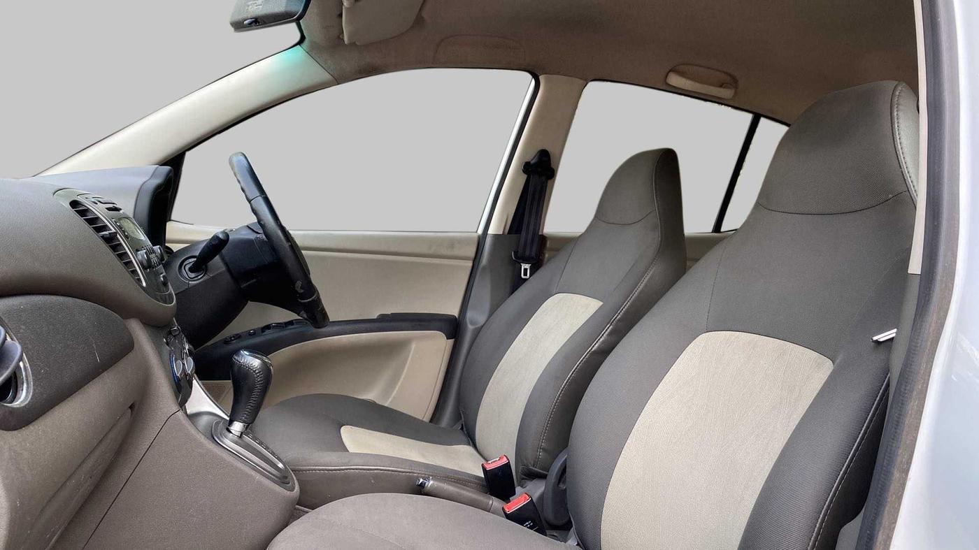 2013 Hyundai i10 SPORTZ 1.2 AT, Petrol, Automatic, 59,211 km, Right Side Front Door Cabin