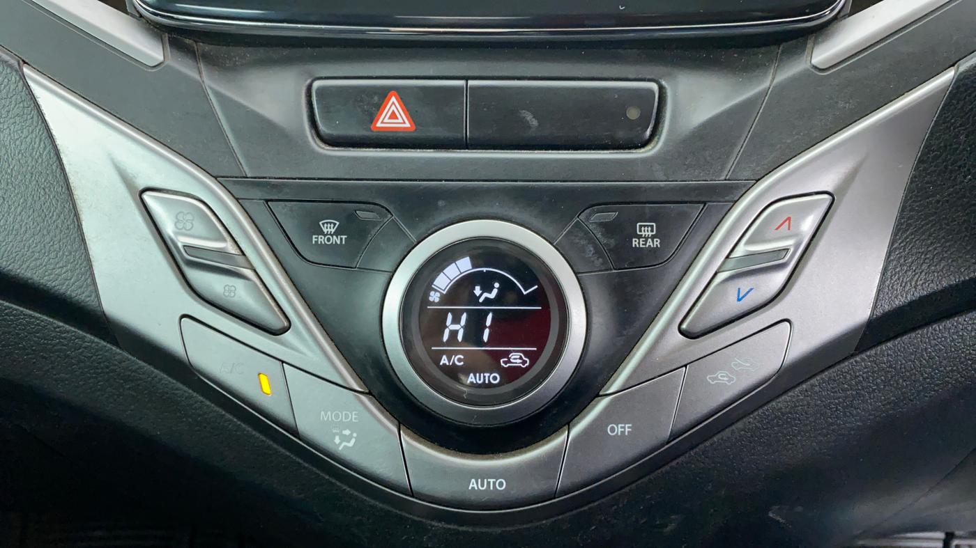 2020 Toyota Glanza V MT PETROL, Petrol, Manual, 60,900 km, Automatic Climate Control