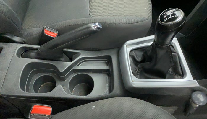 2018 Maruti Vitara Brezza VDI (O), Diesel, Manual, 24,172 km, Gear Lever