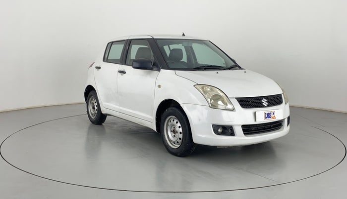 2010 Maruti Swift LXI D, Petrol, Manual, 32,035 km, Right Front Diagonal