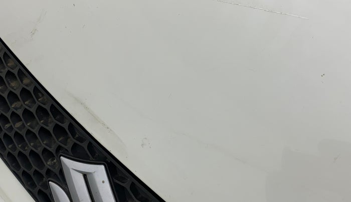 2010 Maruti Swift LXI D, Petrol, Manual, 32,035 km, Bonnet (hood) - Slightly dented