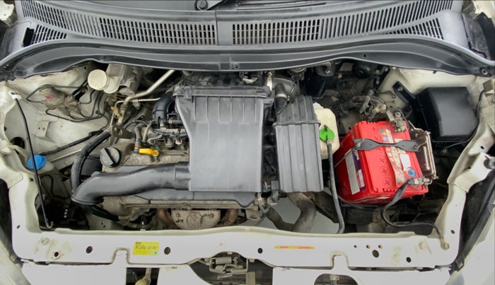 2010 Maruti Swift LXI D, Petrol, Manual, 32,035 km, Open Bonet