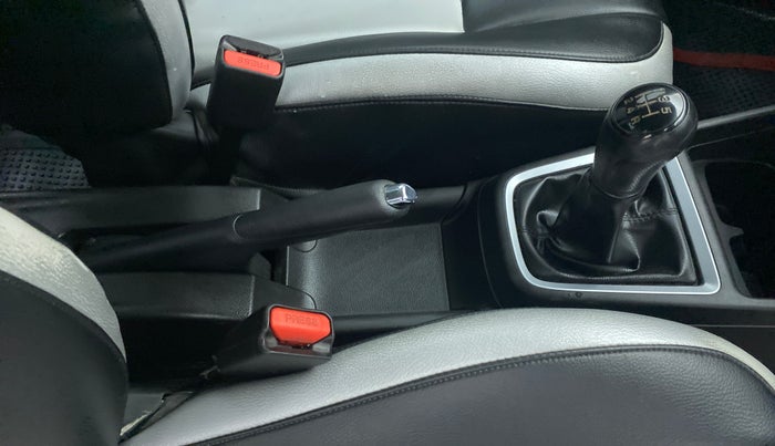 2019 Maruti Swift VDI, Diesel, Manual, 46,592 km, Gear Lever