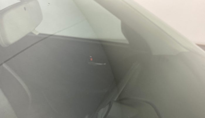 2019 Maruti Swift VDI, Diesel, Manual, 46,592 km, Front windshield - Minor spot on windshield