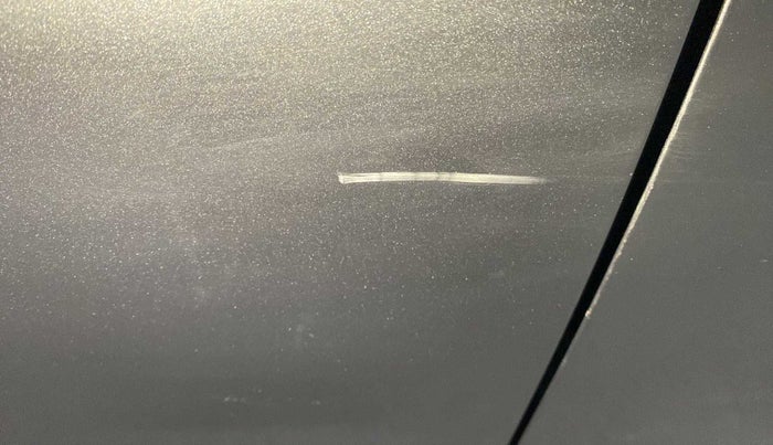 2018 Maruti Baleno ALPHA PETROL 1.2, Petrol, Manual, 28,441 km, Right rear door - Minor scratches