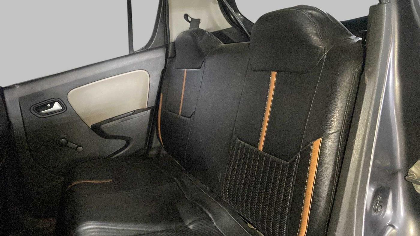 2019 Maruti Alto LXI CNG, CNG, Manual, 63,515 km, Right Side Rear Door Cabin