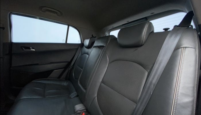 2016 Hyundai Creta SX (O) 1.6 DIESEL, Diesel, Manual, 1,19,781 km, Right Side Rear Door Cabin