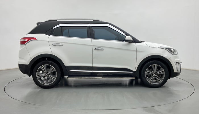 2016 Hyundai Creta SX (O) 1.6 DIESEL, Diesel, Manual, 1,19,781 km, Right Side View