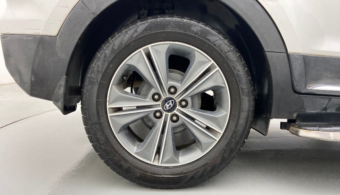 2016 Hyundai Creta SX (O) 1.6 DIESEL, Diesel, Manual, 1,19,781 km, Right Rear Wheel