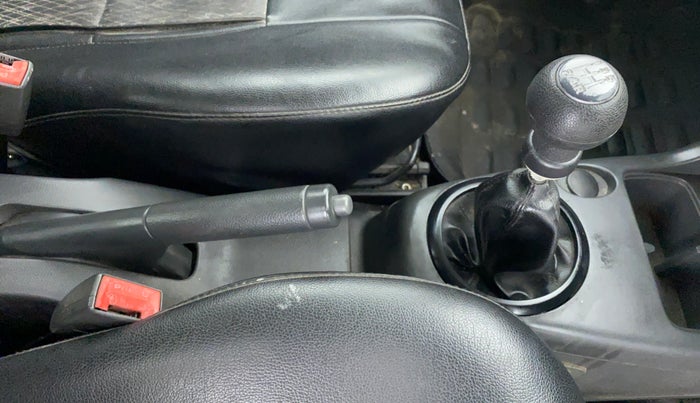 2011 Maruti Swift LXI, Petrol, Manual, 74,259 km, Gear Lever