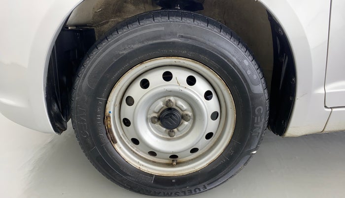 2011 Maruti Swift LXI, Petrol, Manual, 74,259 km, Left Front Wheel