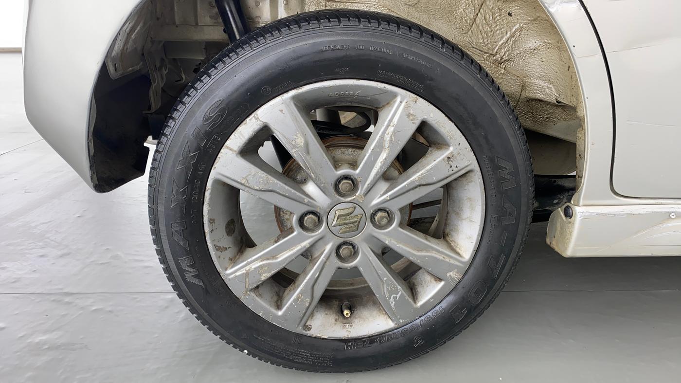 2013 Maruti Wagon R Stingray VXI, Petrol, Manual, 68,674 km, Right Rear Wheel