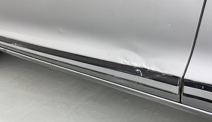 2019 Maruti Baleno DELTA PETROL 1.2, Petrol, Manual, 62,610 km, Front passenger door - Slightly dented