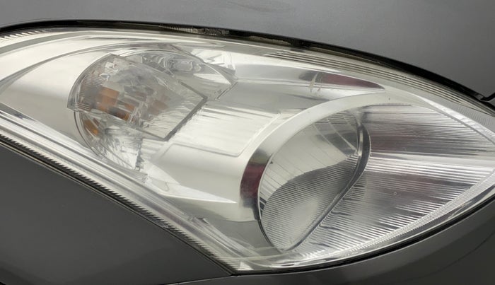 2014 Maruti Swift VXI, Petrol, Manual, 58,625 km, Right headlight - Minor scratches
