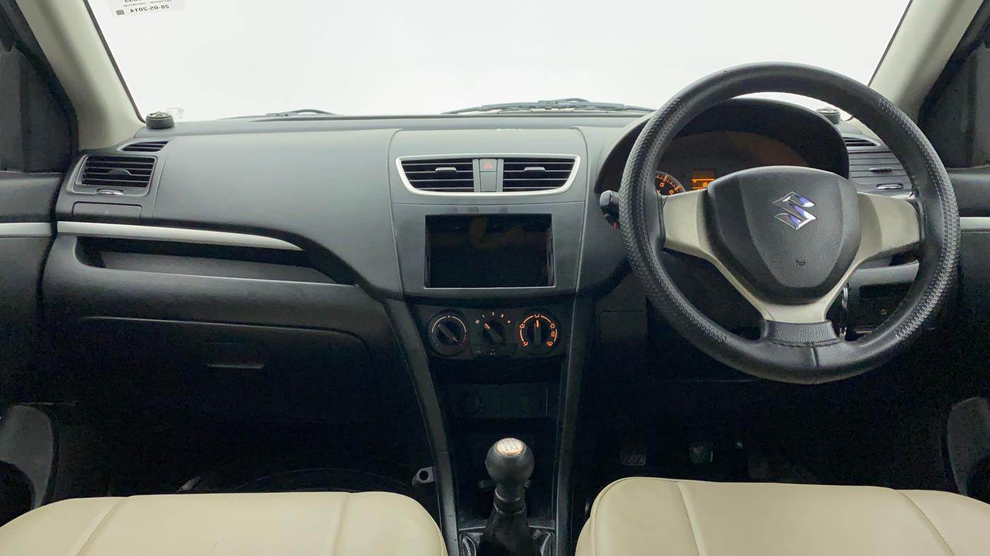 2014 Maruti Swift VXI, Petrol, Manual, 58,625 km, Dashboard