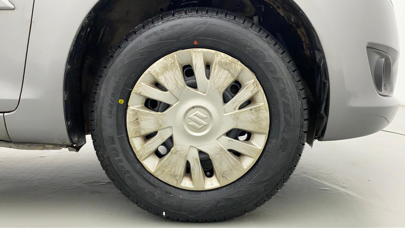 2014 Maruti Swift VXI, Petrol, Manual, 58,625 km, Right Front Wheel