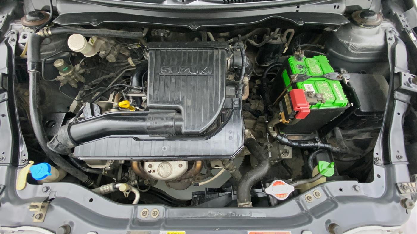 2014 Maruti Swift VXI, Petrol, Manual, 58,625 km, Open Bonet