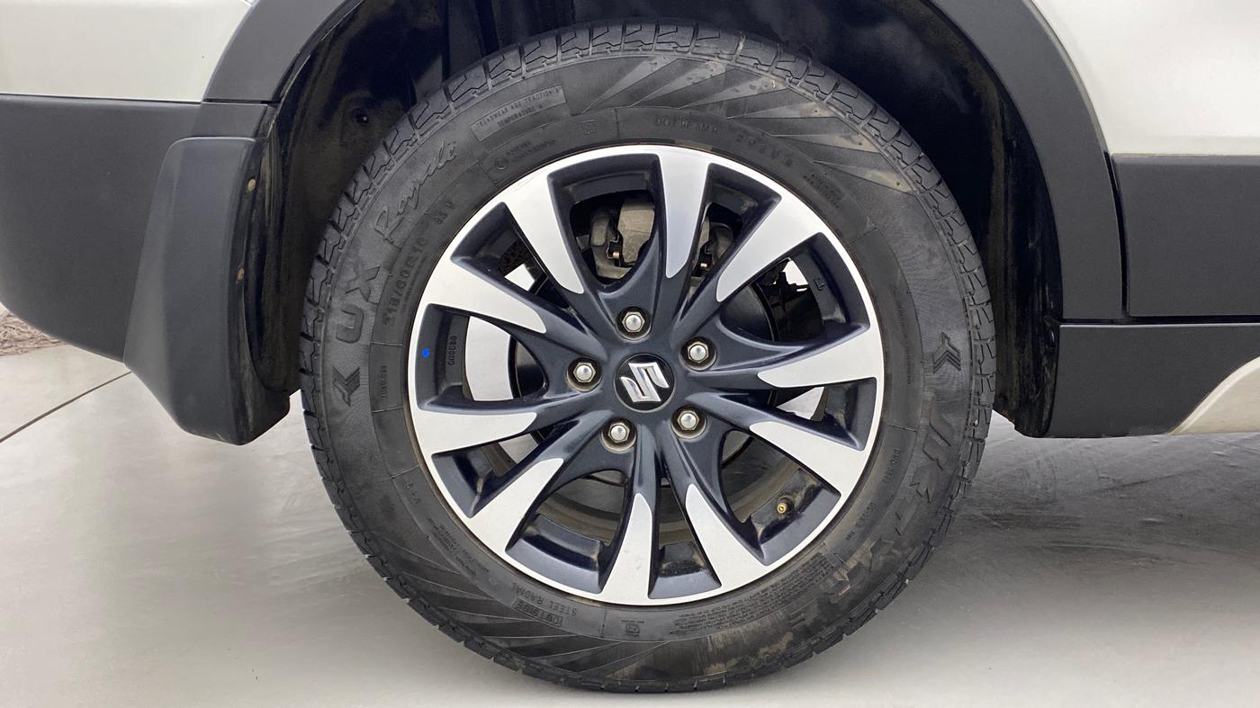 2020 Maruti S Cross ALPHA AT1.5, Petrol, Automatic, 43,458 km, Right Rear Wheel