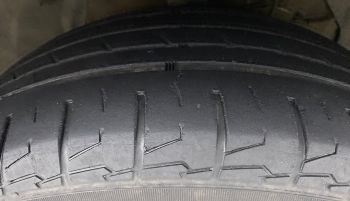2020 Maruti S Cross ALPHA AT1.5, Petrol, Automatic, 43,458 km, Right Front Tyre Tread