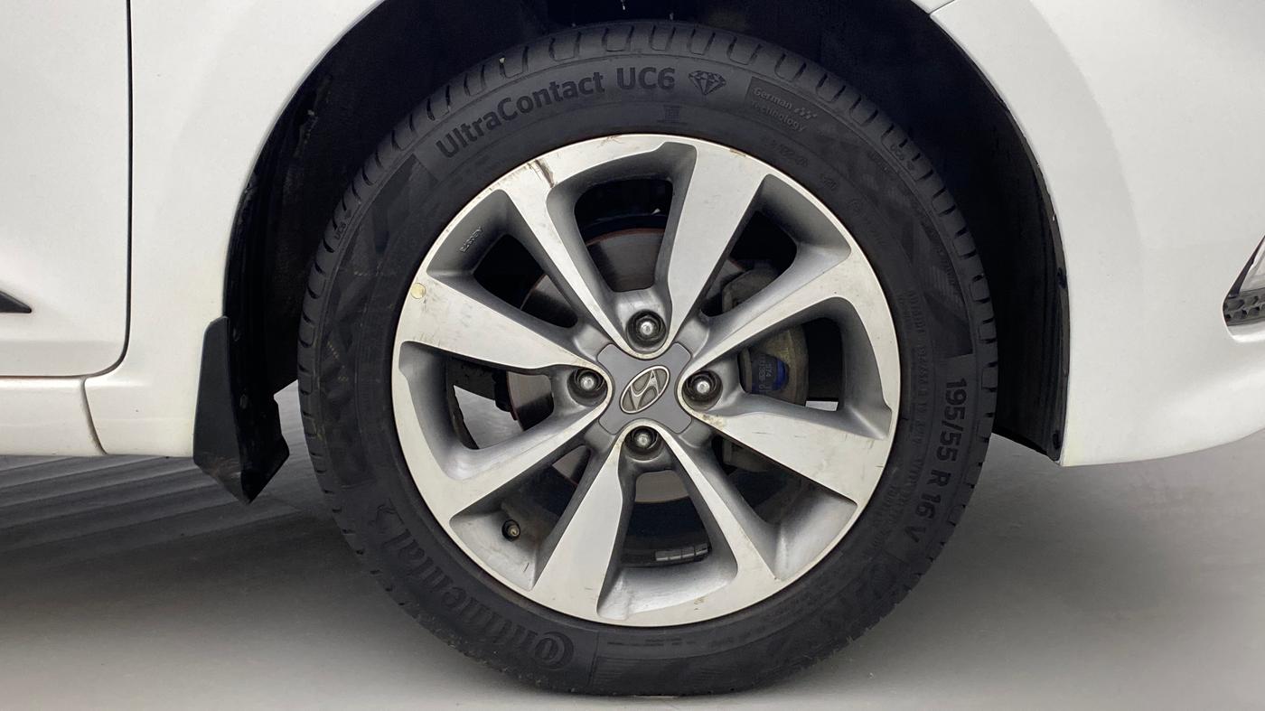 2017 Hyundai Elite i20 ASTA 1.4 CRDI (O), Diesel, Manual, 83,095 km, Right Front Wheel