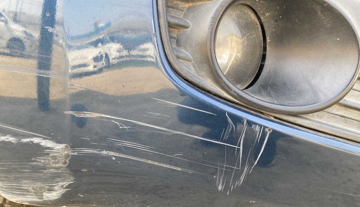 2011 Maruti Ritz VXI, Petrol, Manual, 83,169 km, Front bumper - Minor scratches
