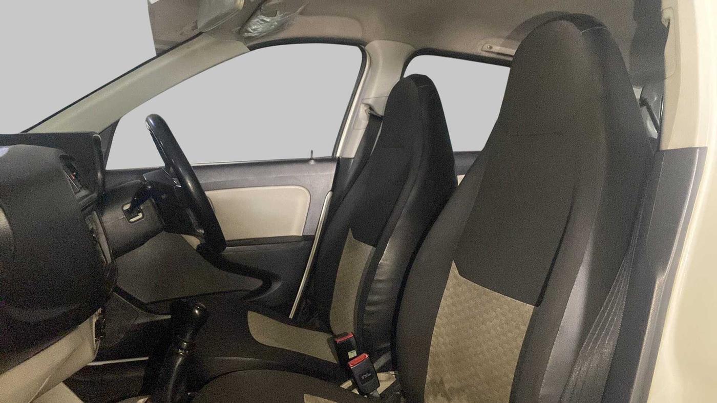 2020 Maruti Alto LXI, Petrol, Manual, 89,613 km, Right Side Front Door Cabin