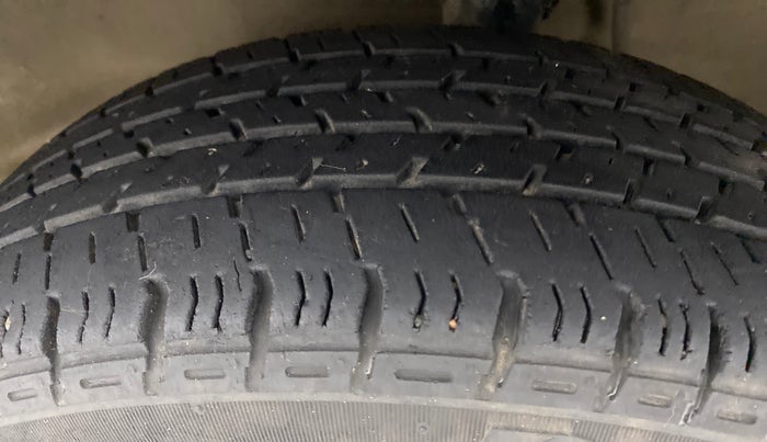 2019 Maruti Alto K10 VXI, Petrol, Manual, 33,111 km, Left Front Tyre Tread