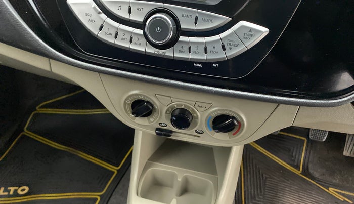 2019 Maruti Alto K10 VXI, Petrol, Manual, 33,111 km, AC Unit - Directional switch has minor damage