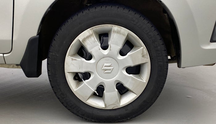 2019 Maruti Alto K10 VXI, Petrol, Manual, 33,111 km, Right Front Wheel