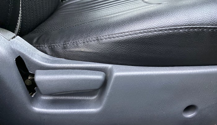 2019 Maruti Alto K10 VXI, Petrol, Manual, 33,111 km, Driver Side Adjustment Panel