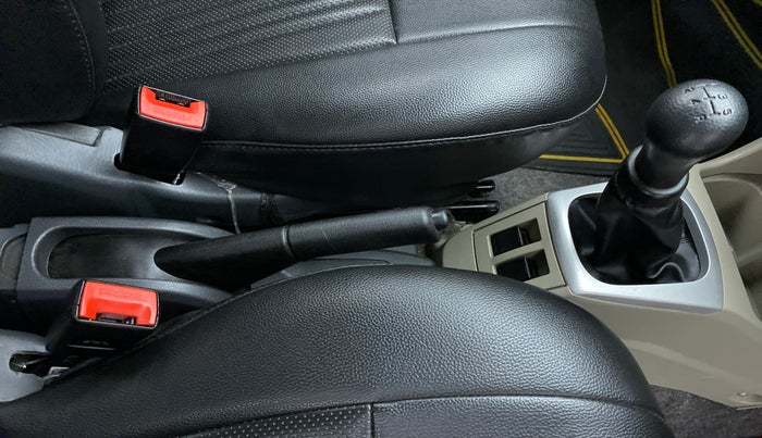 2019 Maruti Alto K10 VXI, Petrol, Manual, 33,111 km, Gear Lever