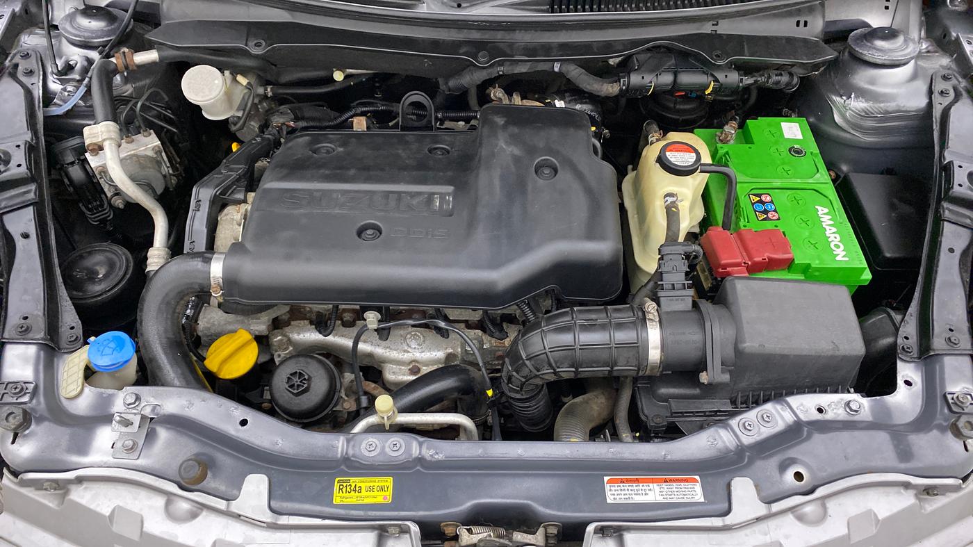 2015 Maruti Swift Dzire ZDI, Diesel, Manual, 70,858 km, Open Bonet