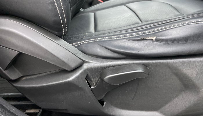2019 Ford New Figo TITANIUM 1.2 PETROL MT, Petrol, Manual, 18,162 km, Driver Side Adjustment Panel