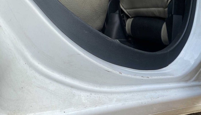 2014 Nissan Micra Active XL, Petrol, Manual, 27,827 km, Right running board - Minor scratches