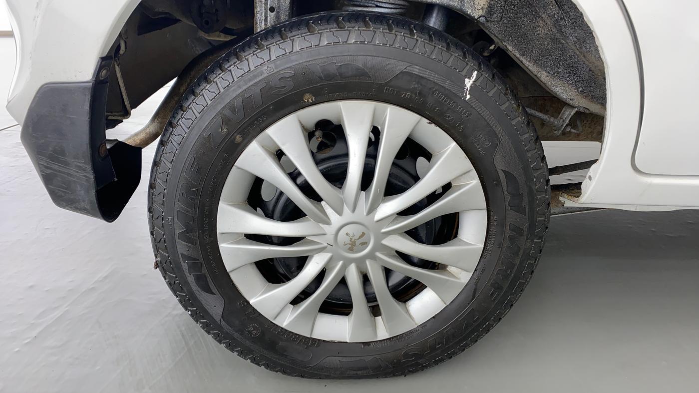 2013 Maruti Alto 800 LXI, Petrol, Manual, 51,424 km, Right Rear Wheel