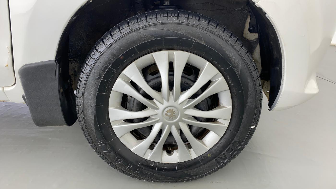 2013 Maruti Alto 800 LXI, Petrol, Manual, 51,424 km, Right Front Wheel