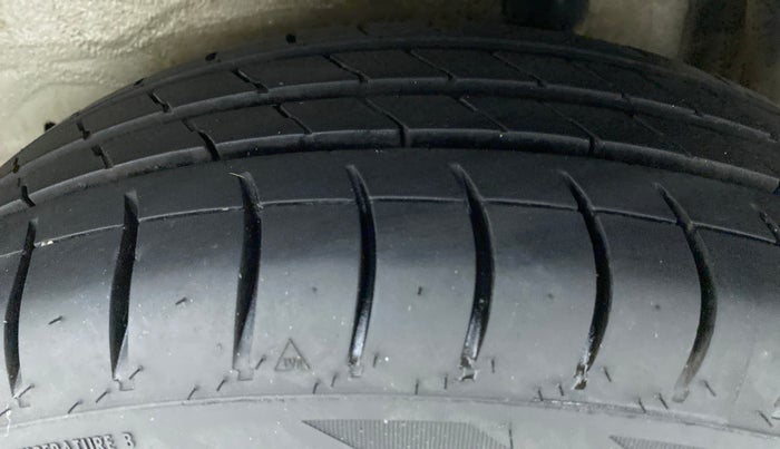 2017 Maruti Celerio VXI AMT, Petrol, Automatic, 47,734 km, Left Rear Tyre Tread