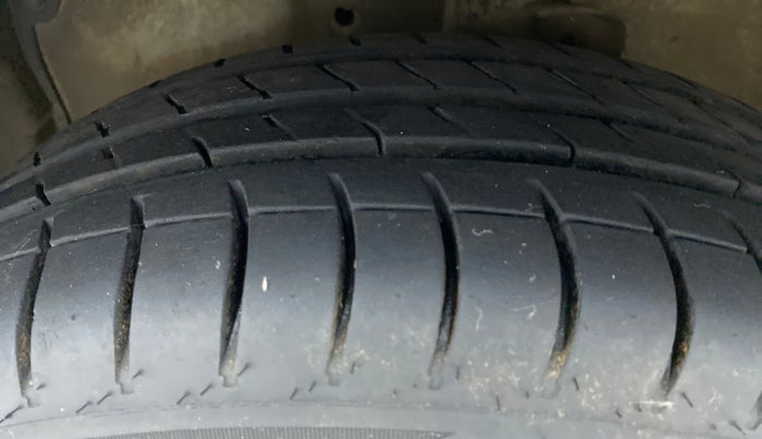 2017 Maruti Celerio VXI AMT, Petrol, Automatic, 47,734 km, Left Front Tyre Tread