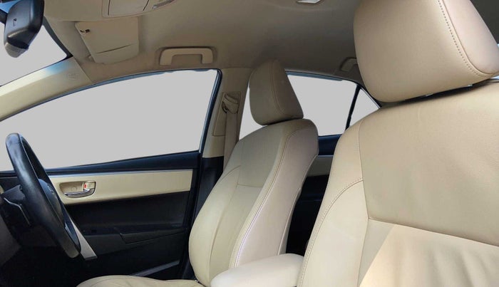 2018 Toyota Corolla Altis VL AT, Petrol, Automatic, 67,960 km, Right Side Front Door Cabin