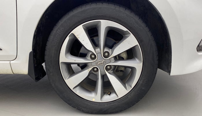 2016 Hyundai Elite i20 ASTA 1.2, Petrol, Manual, 42,880 km, Right Front Wheel