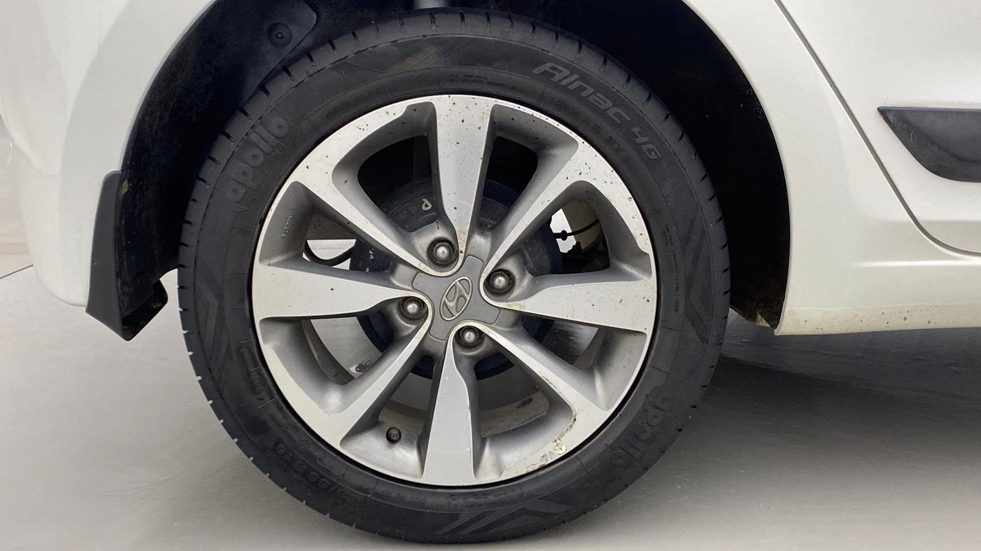 2016 Hyundai Elite i20 ASTA 1.2, Petrol, Manual, 42,880 km, Right Rear Wheel